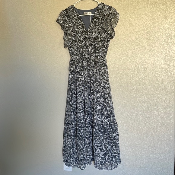 Dresses & Skirts - Women's Ruffle Tie-Waist Dress